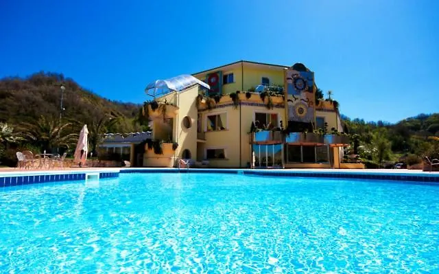 L'isola Di Aurora 호텔 5*